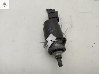 насос (моторчик) омывателя стекла Mercedes-Benz S-Класс W220 [рестайлинг] 2003, серый, седан