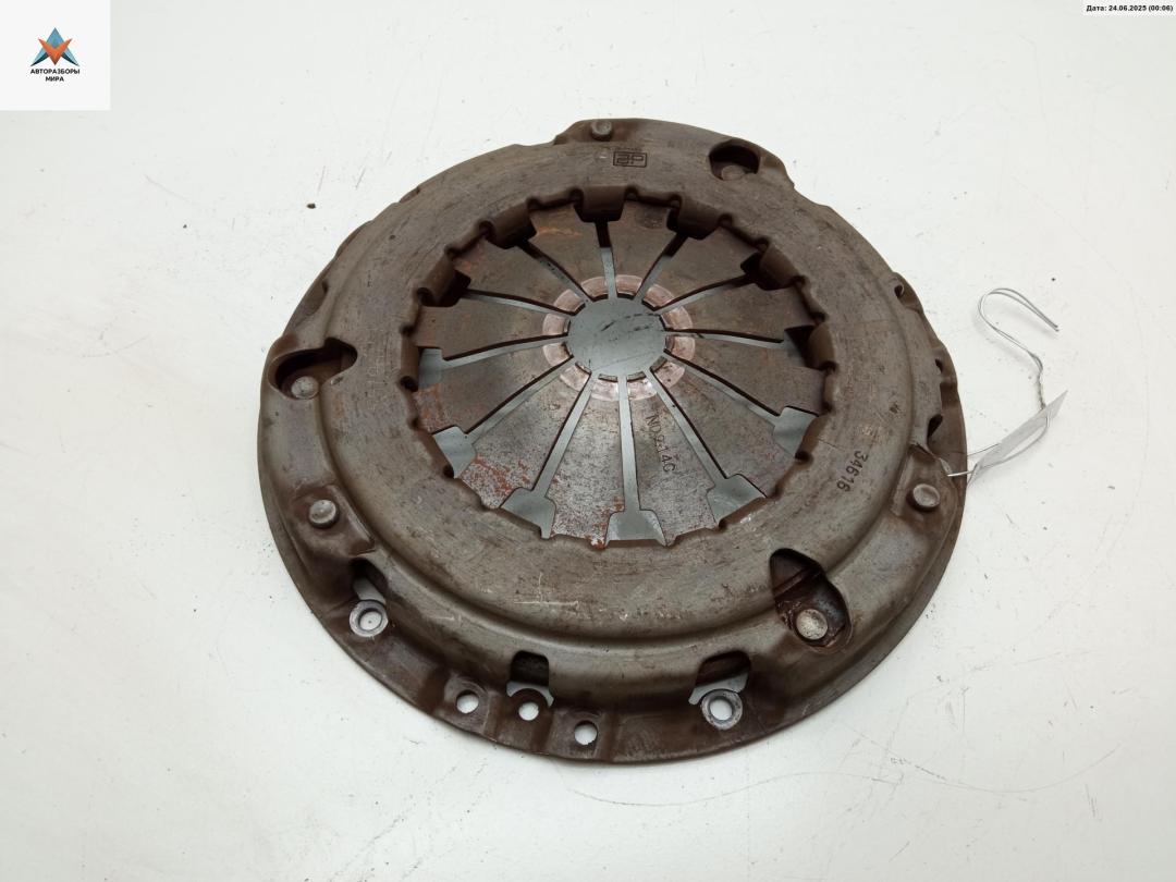 корзина сцепления Fiat Grande Punto 1 поколение 2007, 1.4 л., бензин, МКПП, жёлтый, хетчбэк 3 дв. - фото №1