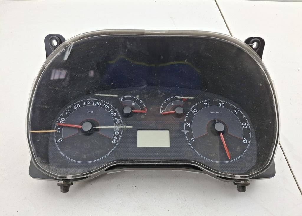 приборная панель Fiat Linea 2008, 1.4 л., бензин, МКПП, бежевый, седан, 51778285