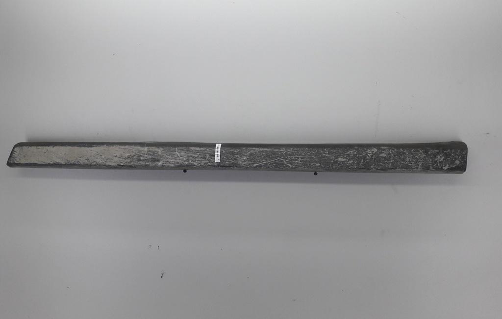 молдинг двери передней правой Volkswagen Passat B5 1997, 1.6 л., бензин, МКПП, белый, универсал, 3B0854 - фото №1