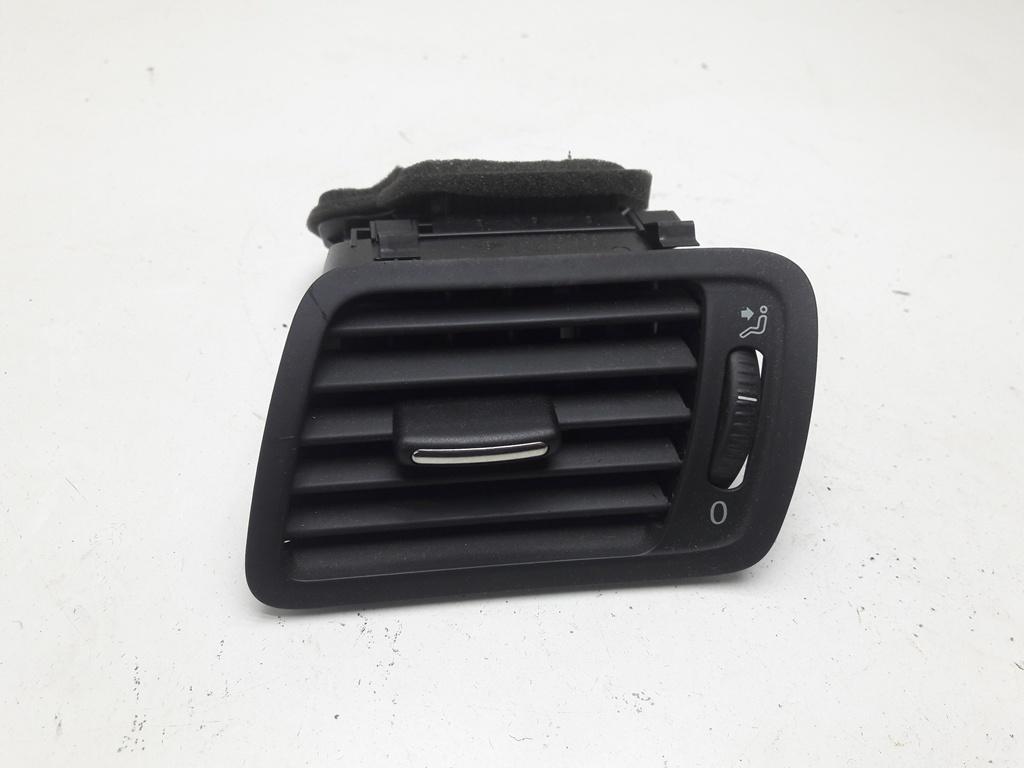 дефлектор обдува салона Volkswagen Passat B6 2005, 2.0 л., дизель, МКПП, серый, универсал, 3C1819701