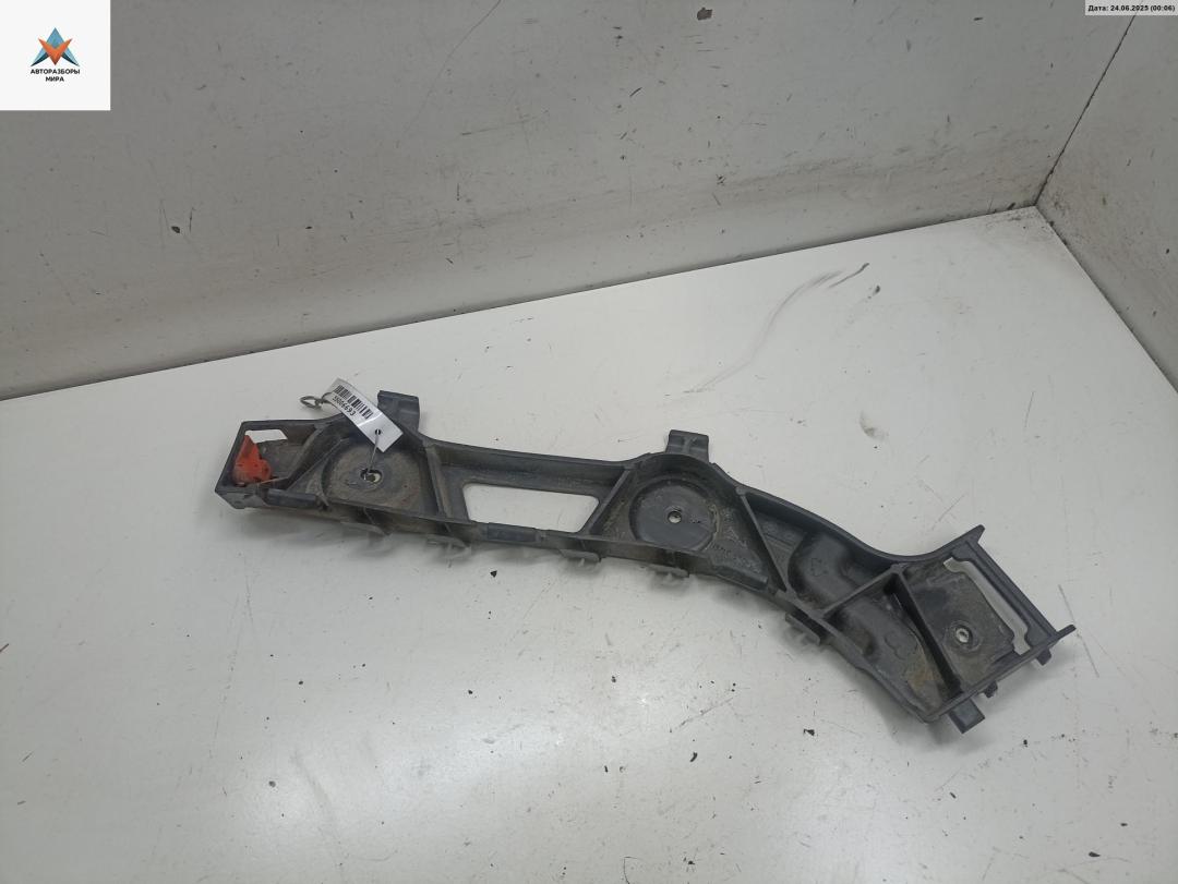 кронштейн заднего бампера Opel Zafira 2 поколение (B) 2006, 1.9 л., дизель, АКПП, серый, минивэн, 13125037 - фото №1