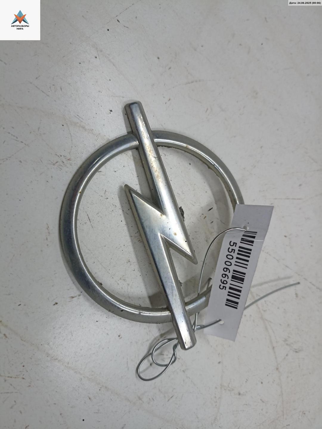 эмблема Opel Astra G 2003, 2.2 л., дизель, МКПП, чёрный, универсал - фото №1