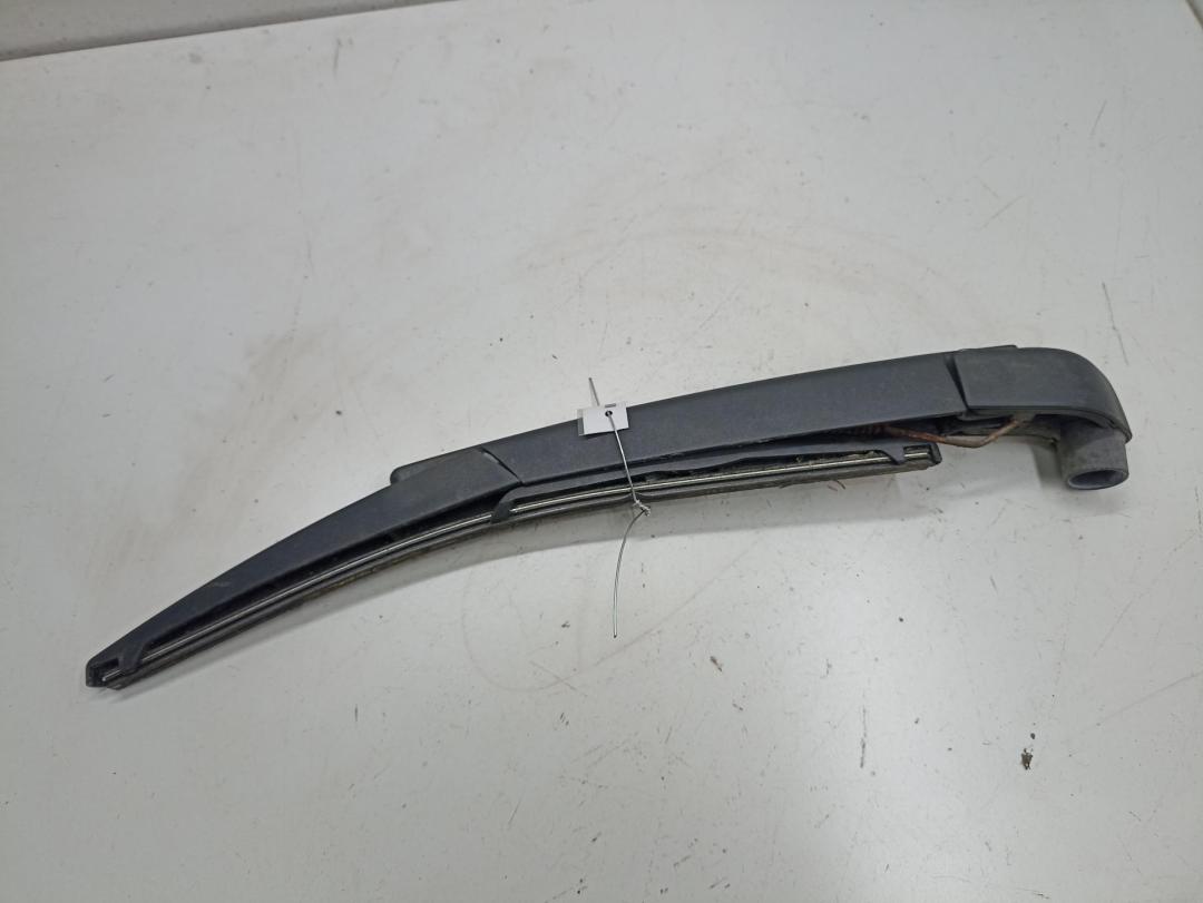 Щеткодержатель (поводок стеклоочистителя) задний Opel Astra G 2003, 2.2 л., дизель, МКПП, чёрный, универсал