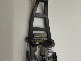 Корпус (держатель) ручки двери передней правой Ford Focus 2 поколение 2006, 1.6 л., дизель, МКПП, чёрный, универсал, 3M51R224A37AE