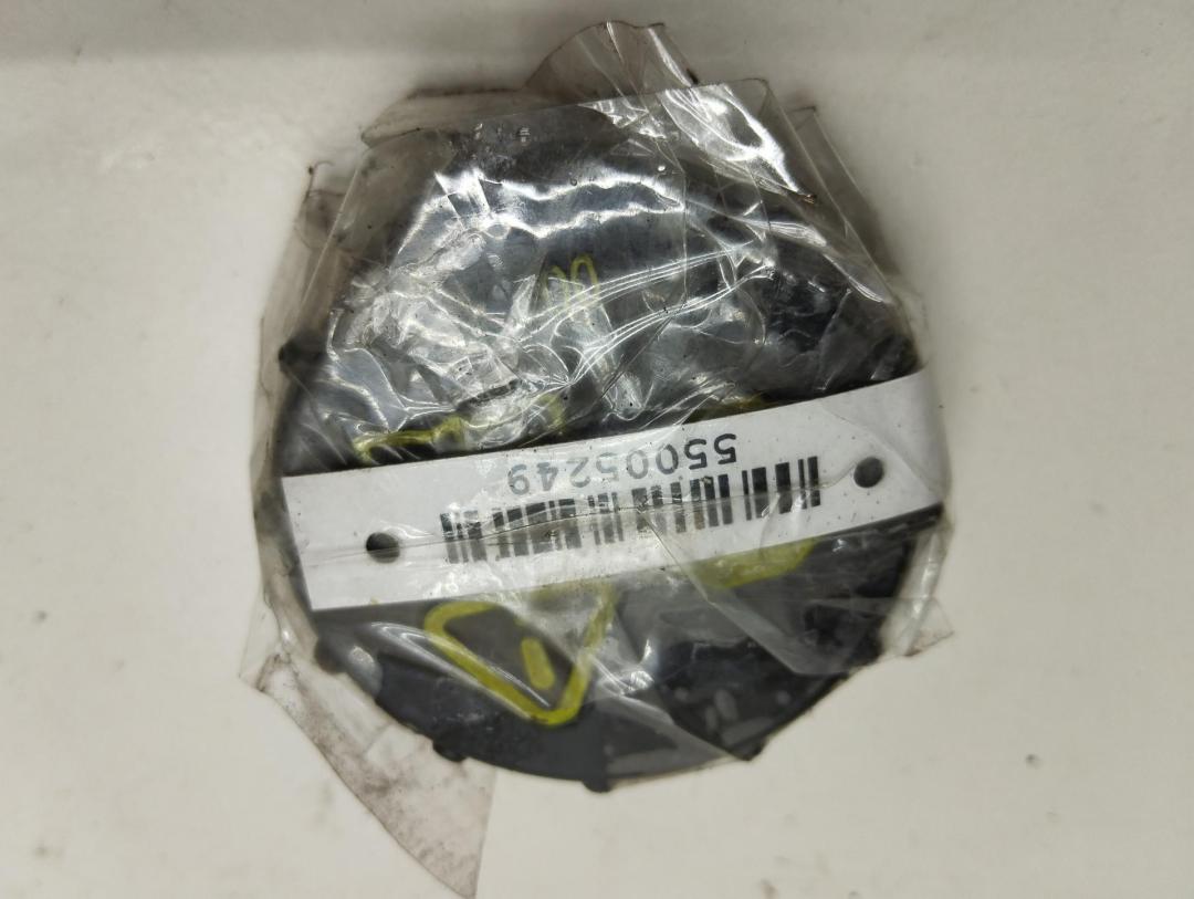 Крышка бачка тормозной жидкости Ford Mondeo 4 поколение 2009, 2.0 л., дизель, МКПП, чёрный, универсал - фото №1