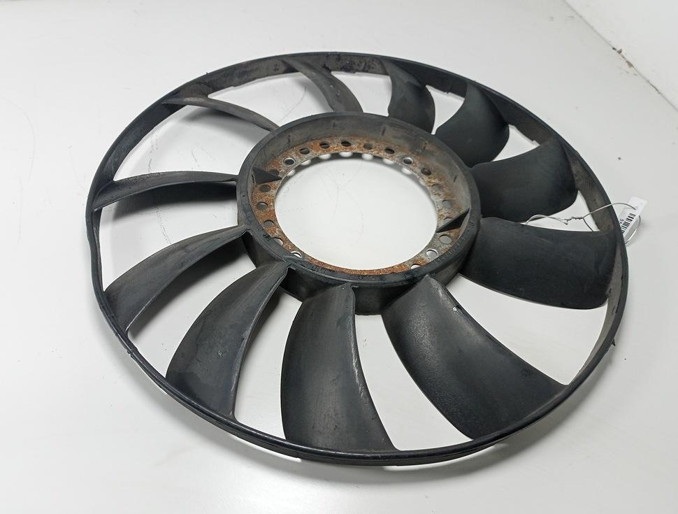крыльчатка вентилятора (лопасти) Volkswagen Passat B5+ (GP) 2002, 1.9 л., дизель, МКПП, синий, универсал, 058121301B