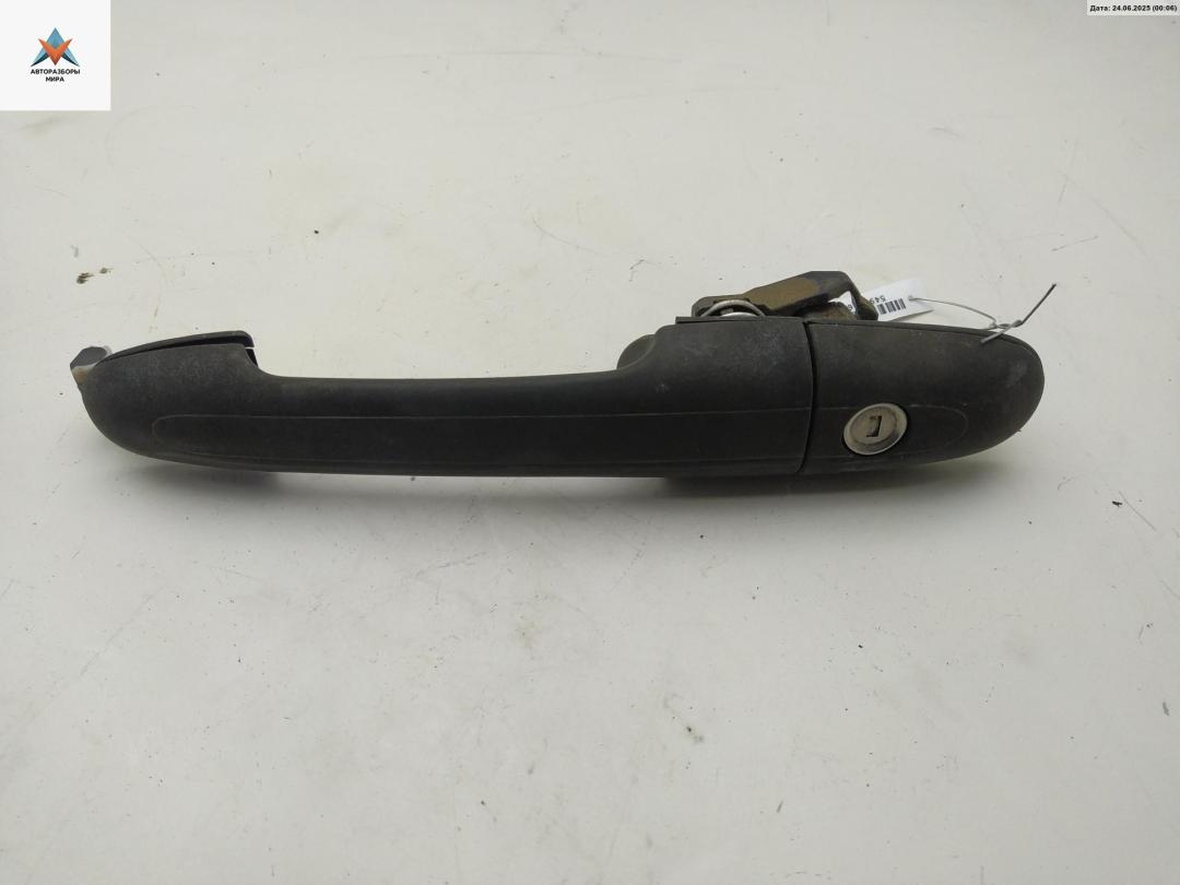 ручка наружная передняя левая Mercedes-Benz Vaneo W414 2003, 1.6 л., бензин, МКПП, серый, минивэн - фото №1