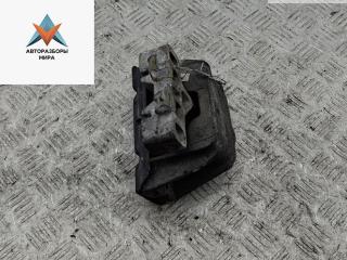 подушка крепления КПП Volkswagen Golf 4 поколение 1998, 1.4 л., бензин, МКПП, синий, хетчбэк 5 дв.