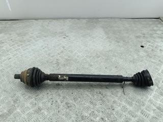 полуось передняя правая (приводной вал, ШРУС) Volkswagen Passat B6 2007, 2.0 л., дизель, АКПП, серый, универсал