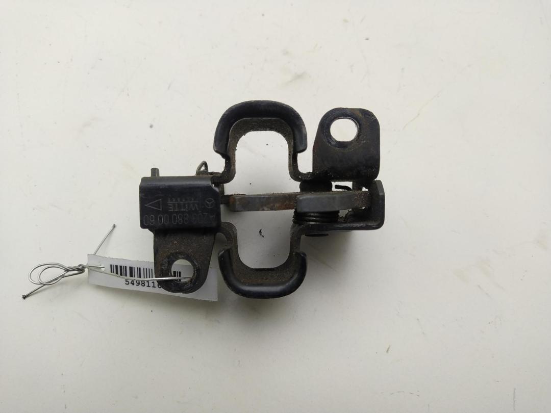 замок капота Mercedes-Benz C W203 2002, 2.2 л., дизель, АКПП, синий, универсал, 2038800060
