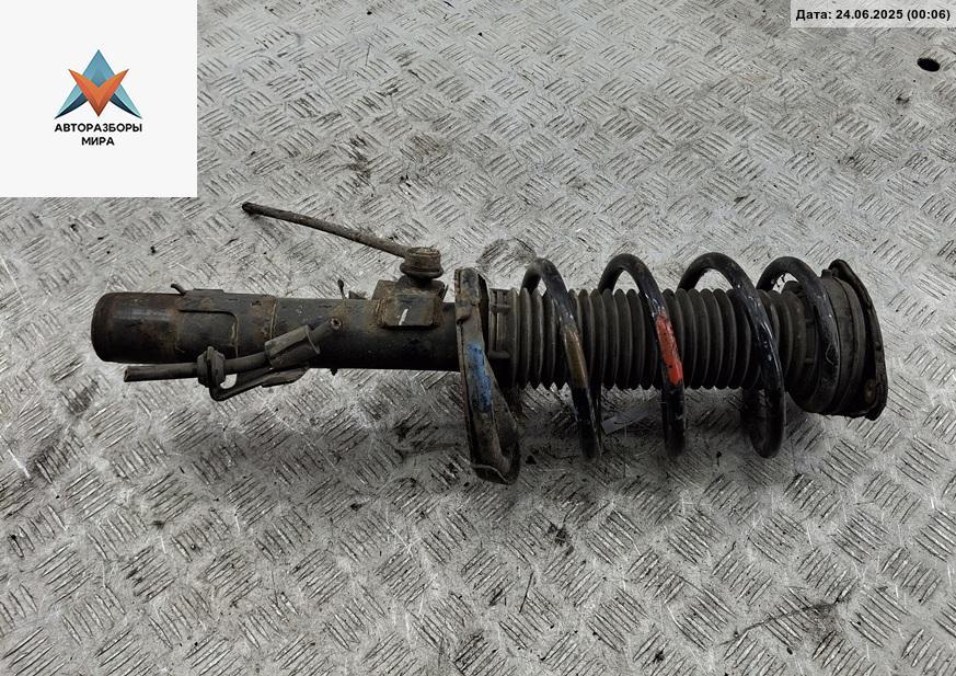 стойка передняя Ford Focus 2 поколение 2006, 1.6 л., дизель, МКПП, чёрный, универсал, 4M5118K001RBB - фото №1