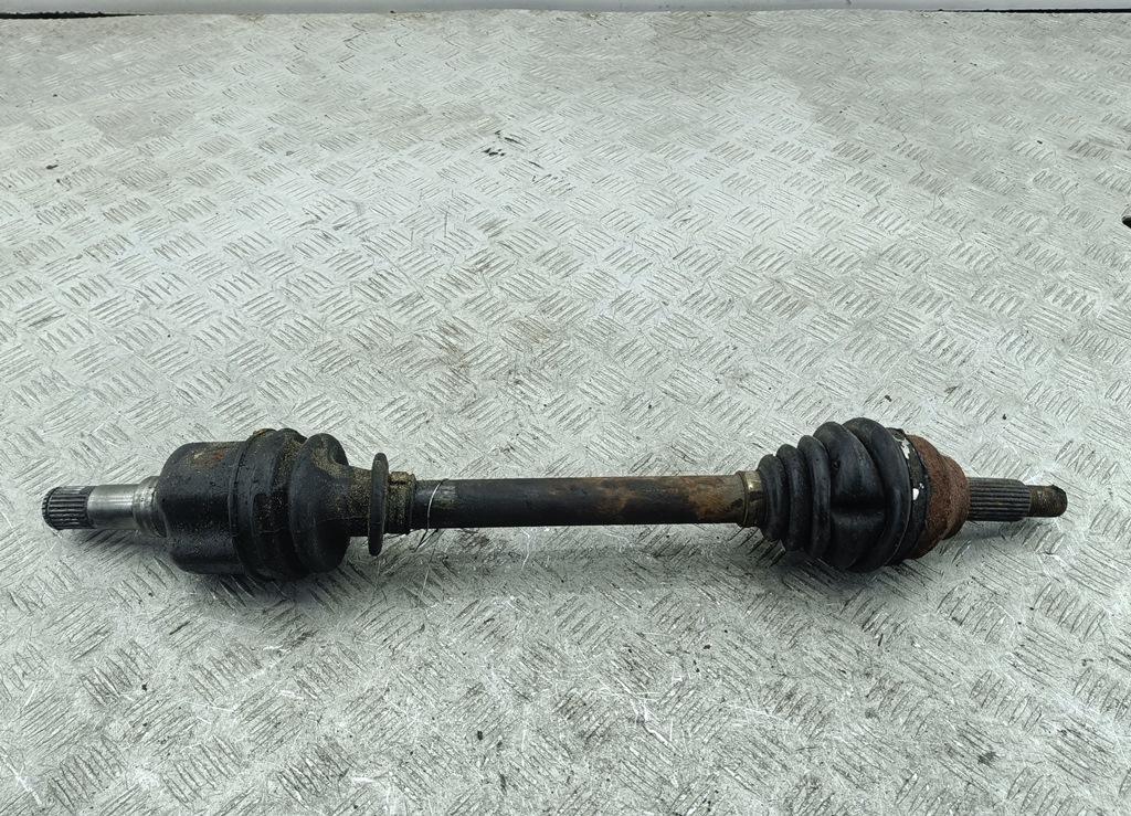 полуось передняя левая (приводной вал, ШРУС) Ford Mondeo III 2001, 2.0 л., бензин, МКПП, зелёный, универсал