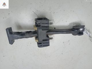 ограничитель открывания двери Opel Astra H/Family [рестайлинг] 2005, хетчбэк 5 дв., 13107175