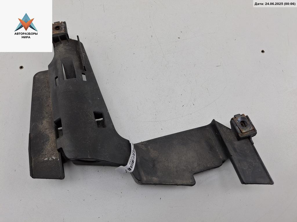 крепление фары правой BMW 3 серия E46 2000, 2.5 л., бензин, МКПП, синий, седан, 58201 - фото №1