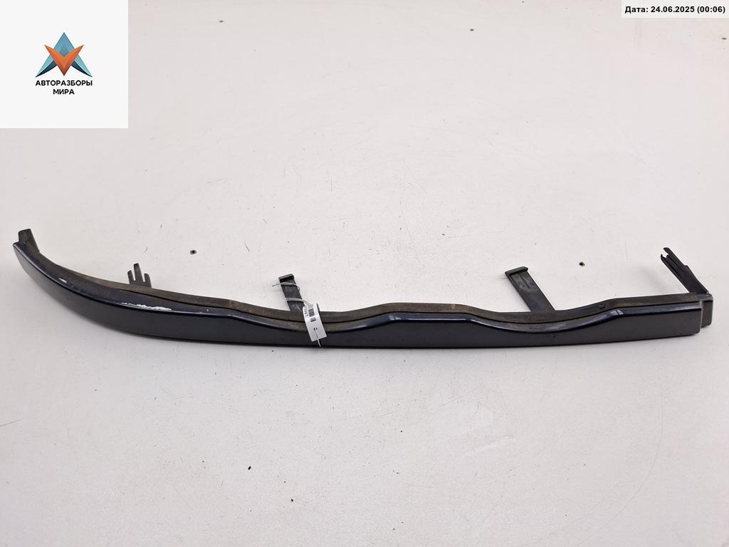 ресничка (ус) правой фары BMW 3 серия E46 2000, 2.5 л., бензин, МКПП, синий, седан, 51138208482 - фото №1