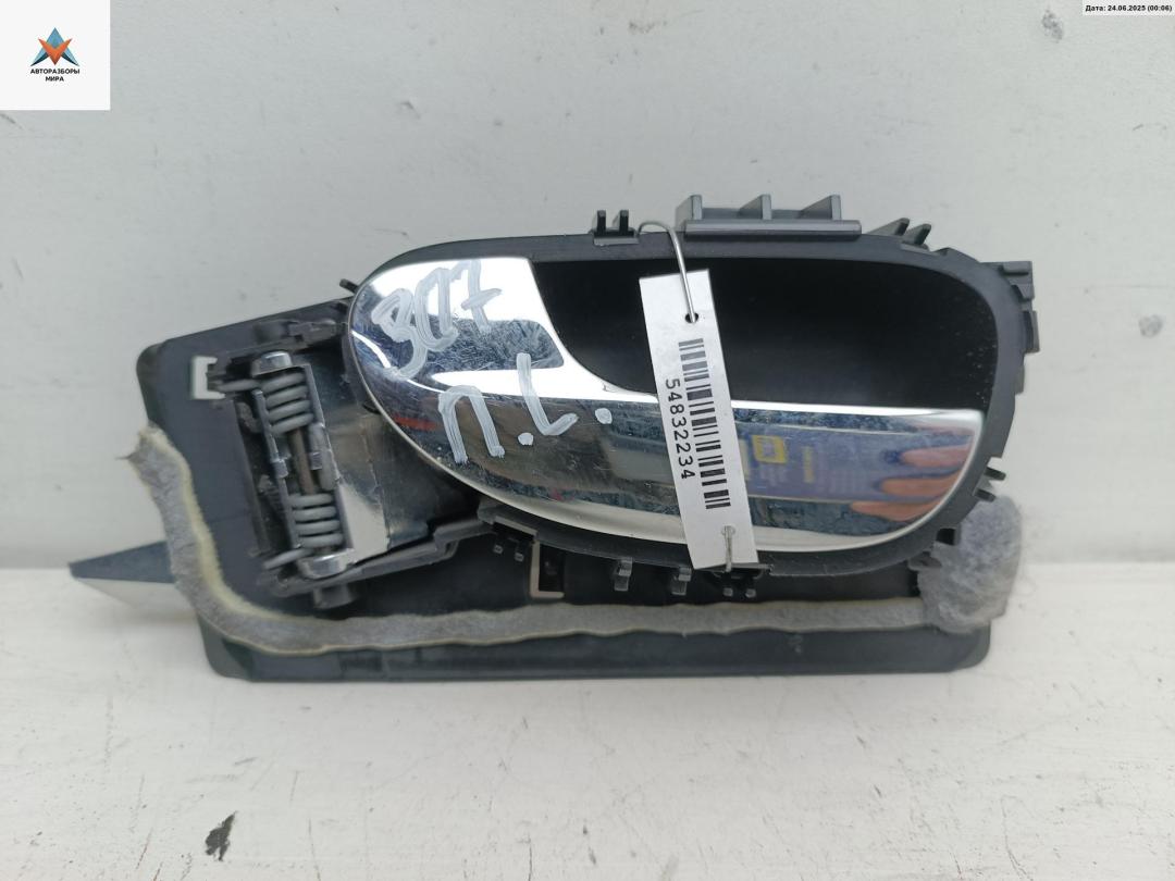 ручка внутренняя передняя левая Peugeot 307 1 поколение 2001, 1.6 л., бензин, МКПП, синий, хетчбэк 5 дв., 9643604577 - фото №1