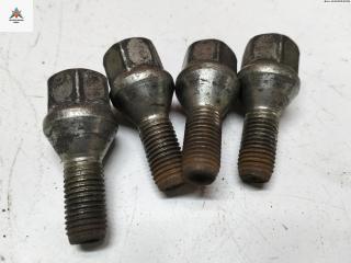 болт колесный Renault Scenic 1 поколение [рестайлинг] 2003, 1.6 л., бензин, МКПП, синий, минивэн, 8200030701