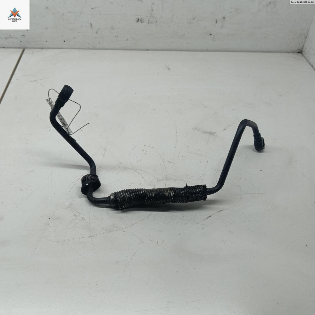 Трубка масляная турбины Ford Focus 2 поколение 2005, 1.6 л., дизель, МКПП, серый, хетчбэк 5 дв. - фото №1