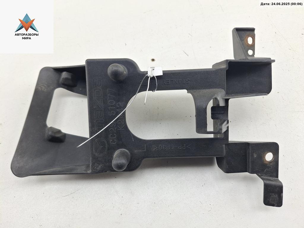 кронштейн (крепление) Mazda 5 CR 2006, 2.0 л., дизель, МКПП, серый, минивэн, CC2951077 - фото №1