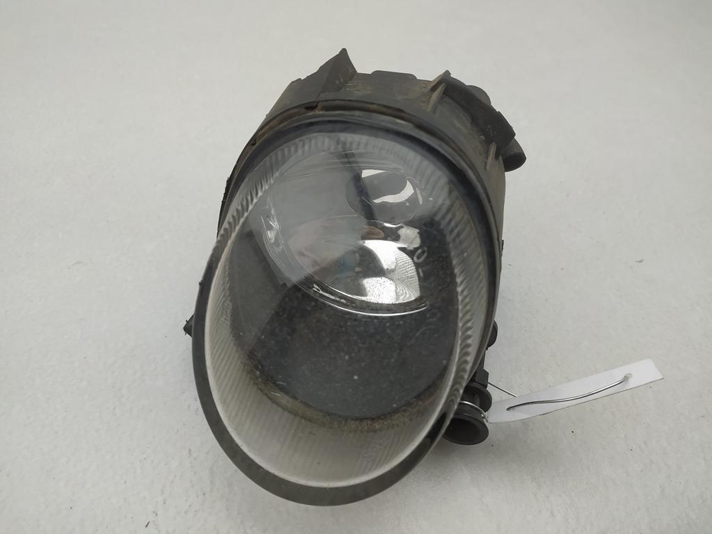 фара противотуманная левая Audi A4 B7 2004, 2.5 л., дизель, АКПП, серый, универсал, 89210613
