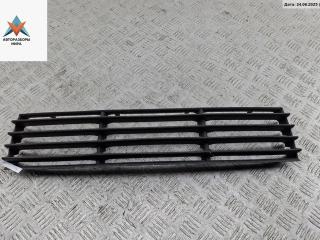 заглушка (решетка) в бампер Volkswagen Passat B5 [рестайлинг] 2004, 1.9 л., дизель, МКПП, чёрный, универсал, 3B0853677F