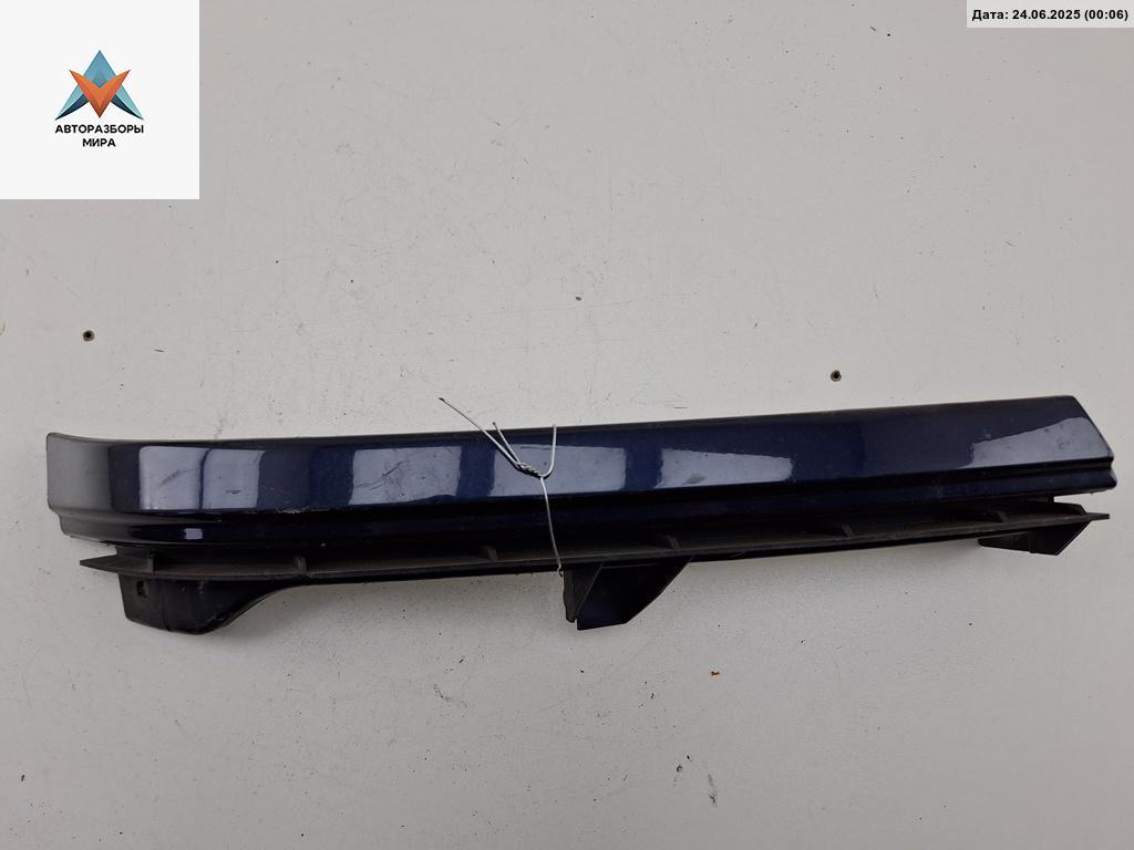 ресничка (ус) правой фары Opel Zafira 1 поколение (A) 2001, 1.8 л., бензин, МКПП, синий, минивэн, 90580652 - фото №1