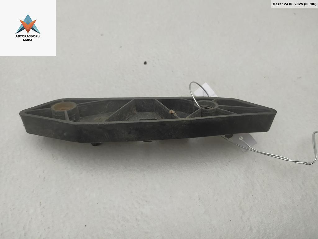 кронштейн переднего бампера Ford Mondeo 4 поколение 2009, 2.0 л., дизель, МКПП, чёрный, универсал, 7S7117D9594A - фото №1