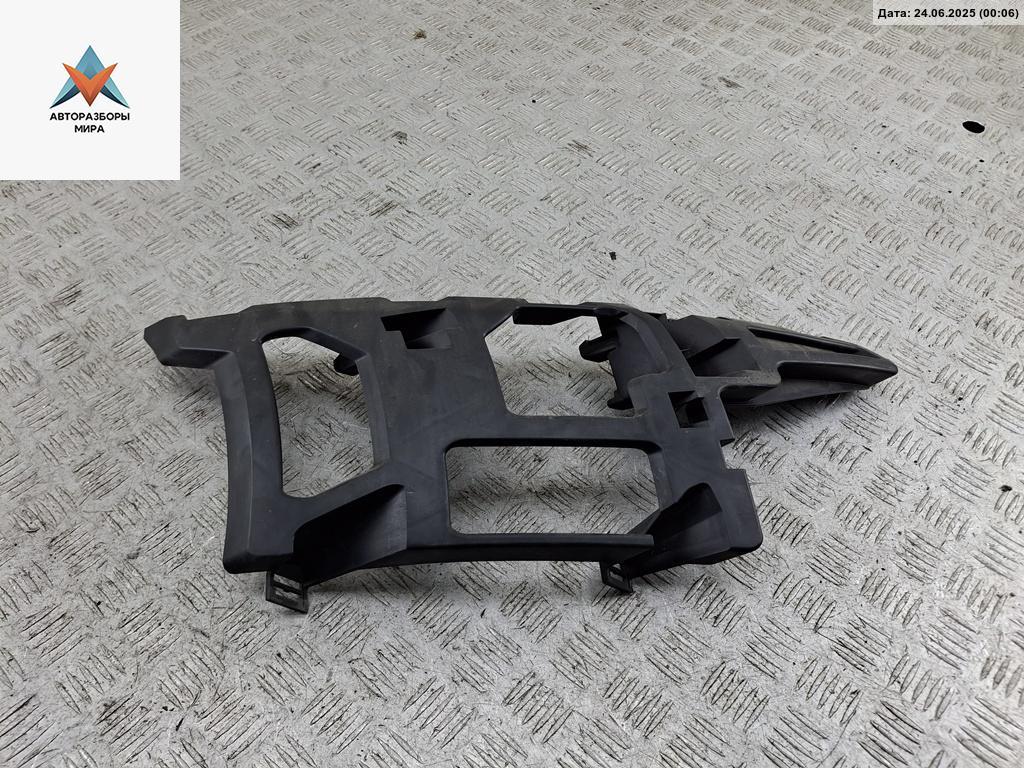 кронштейн переднего бампера Ford Mondeo 4 поколение 2009, 2.0 л., дизель, МКПП, чёрный, универсал, 7S7117E856 - фото №1