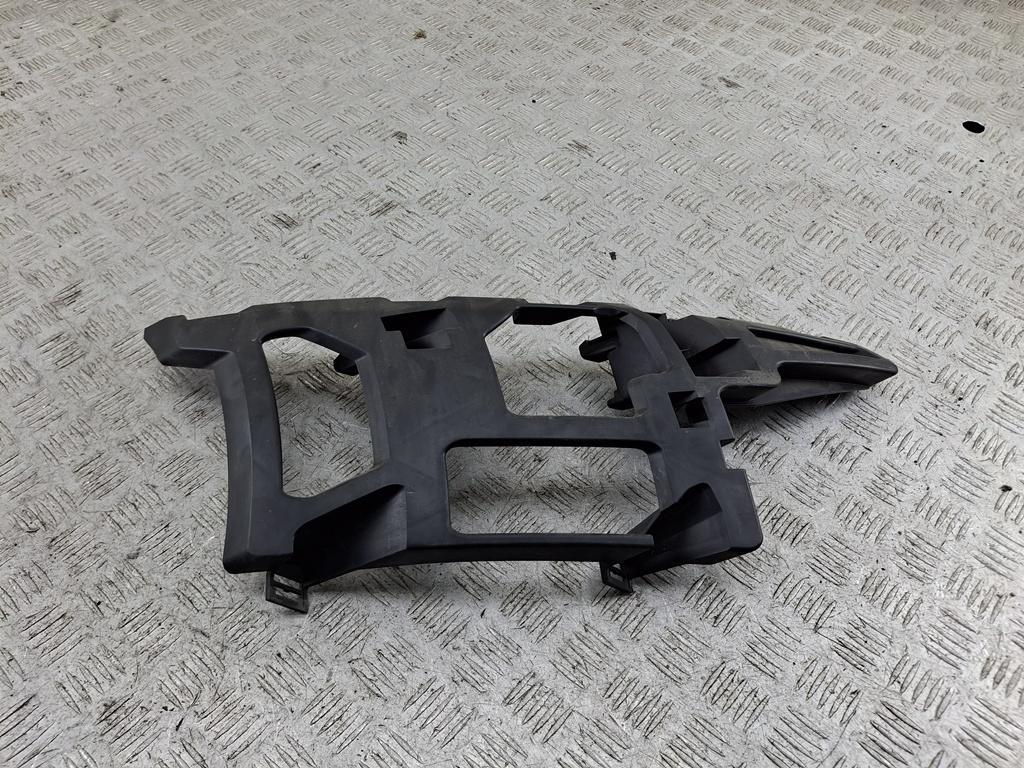 кронштейн переднего бампера Ford Mondeo IV 2009, 2.0 л., дизель, МКПП, чёрный, универсал, 7S7117E856