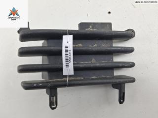 заглушка (решетка) в бампер Mazda 323 BA 1997, 1.5 л., бензин, МКПП, синий, хетчбэк 5 дв.