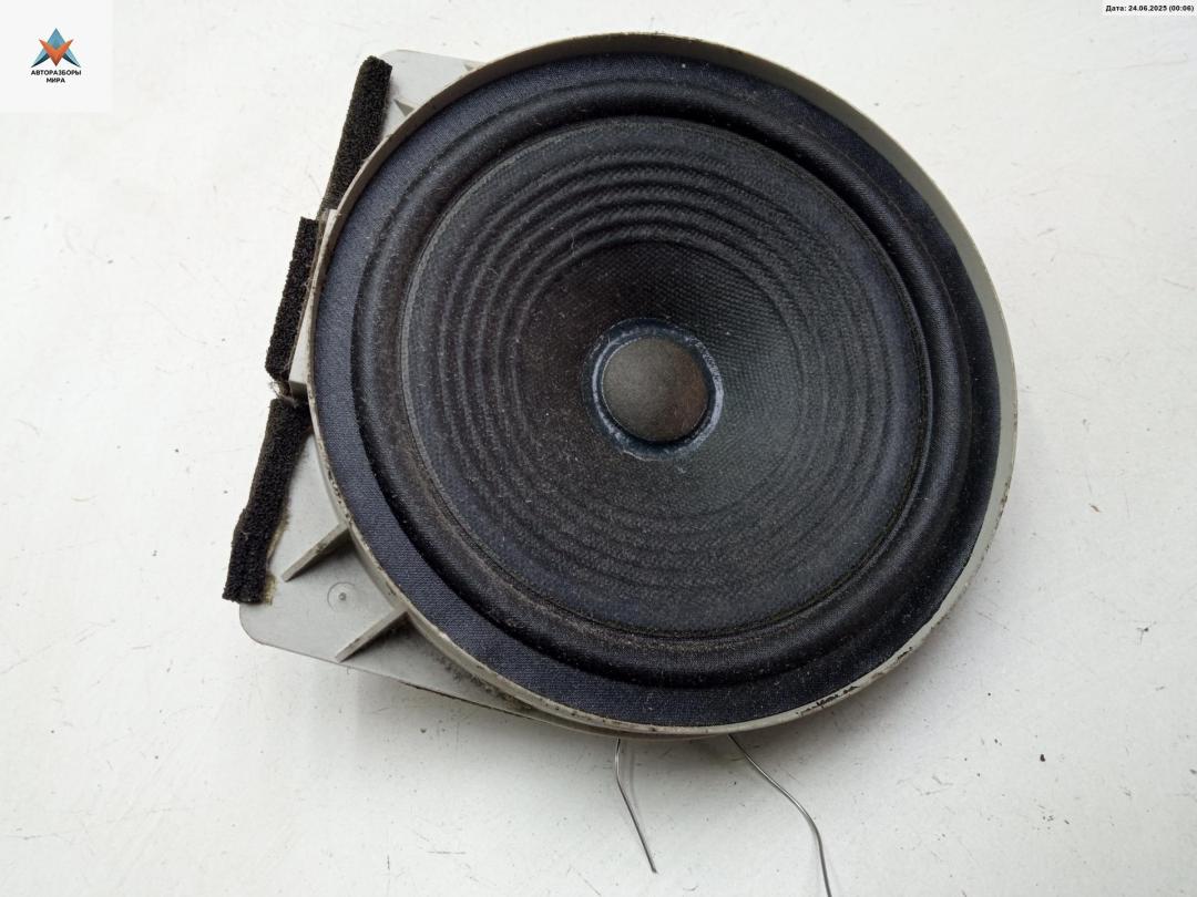 динамик двери Honda Civic 7 поколение 2001, 1.6 л., бензин, МКПП, серый, хетчбэк 5 дв. - фото №1