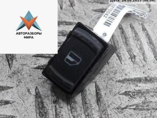 кнопка стеклоподъемника заднего левого Volkswagen Passat B5 [рестайлинг] 2002, 1.9 л., дизель, МКПП, серый, универсал, 1J0559855