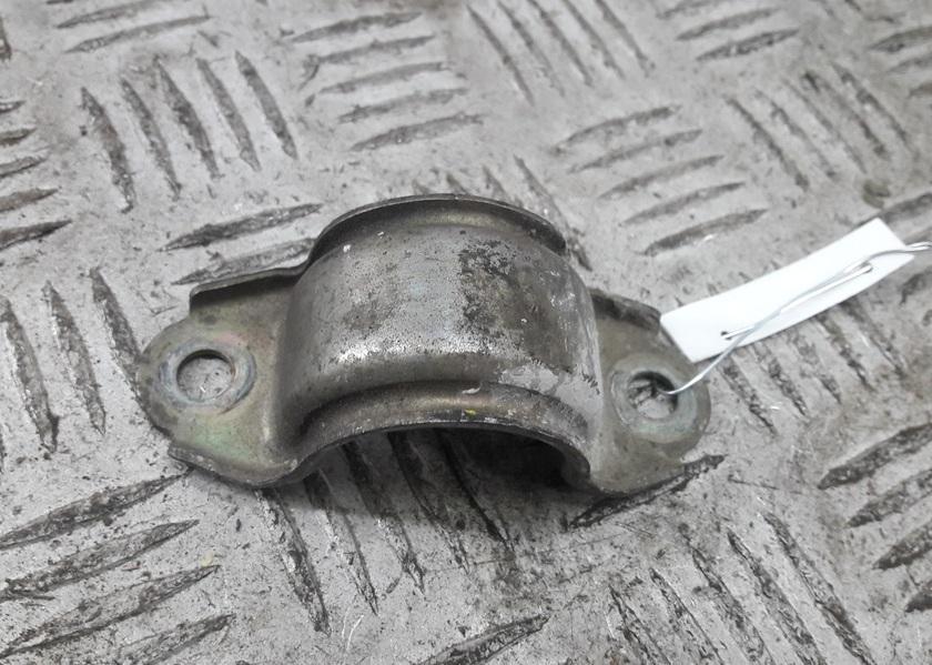 прочая запчасть Volkswagen Passat B5 1997, 1.6 л., бензин, МКПП, белый, универсал, 4D0411336D