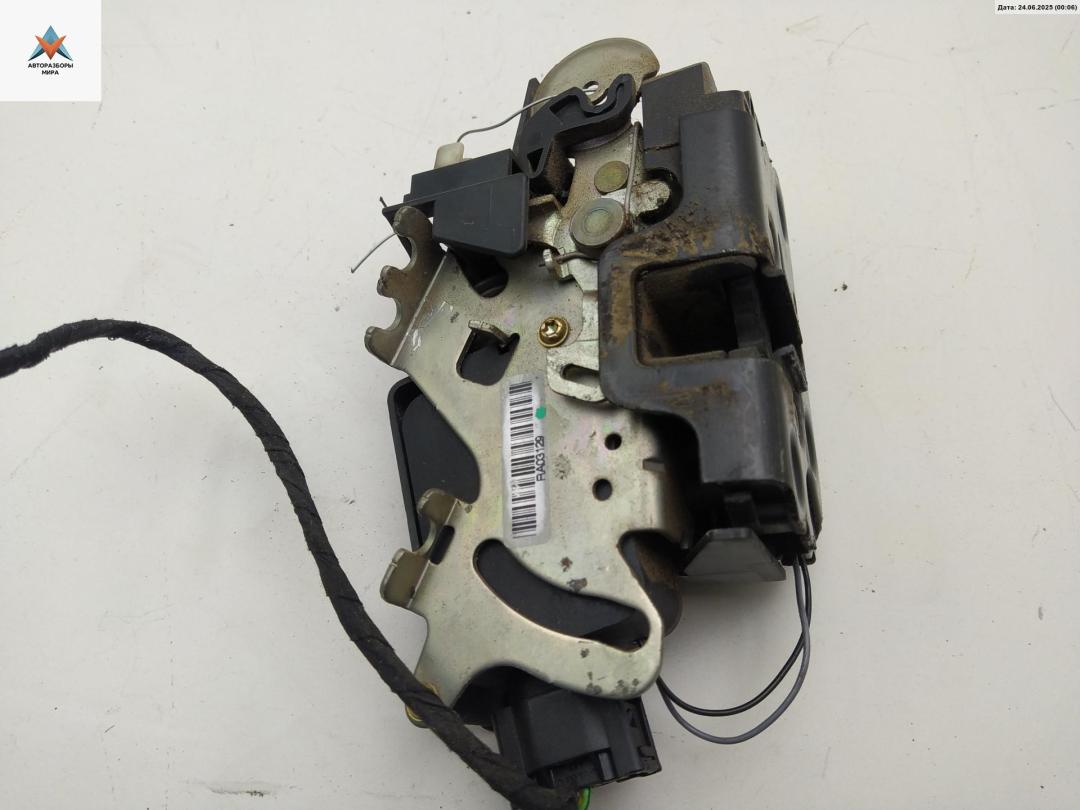 замок двери передней правой Mercedes-Benz Vaneo W414 2003, 1.6 л., бензин, МКПП, серый, минивэн, 4147201135 - фото №1