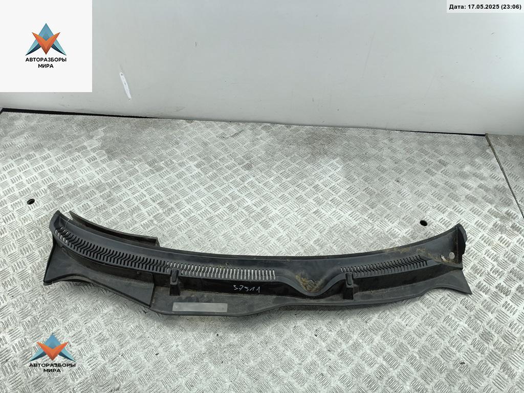 дождевик SEAT Toledo 2 поколение 2002, 1.9 л., дизель, МКПП, зелёный, седан, 1M1853185 - фото №1