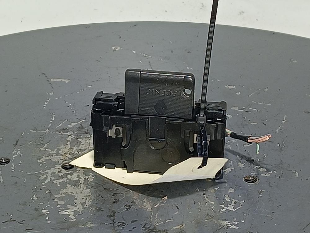 замок зажигания Renault Megane 2 поколение 2003, цвет, 8200125077 - фото №1