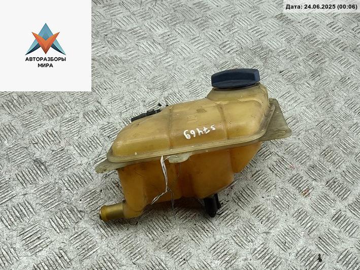 бачок расширительный Audi A6 4B/C5 1997, 2.8 л., бензин, 8D0121403F - фото №1