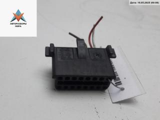 разъем (фишка) проводки Volkswagen Passat B4 1994, 1.8 л., бензин, МКПП, красный, универсал, 1H0972695