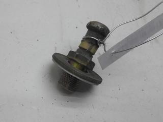 ответная часть (скоба) замка двери Volkswagen Passat B4 1995, 2.0 л., бензин, МКПП, красный, универсал