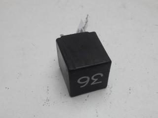 реле (прочие) Volkswagen Passat B4 1995, 2.0 л., бензин, МКПП, красный, универсал, 3A0951307