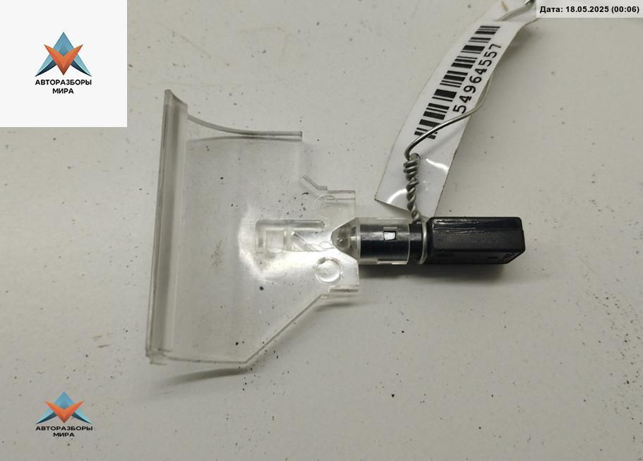 фонарь салона (плафон) Audi A6 4B/C5 1998, 2.4 л., бензин, АКПП, синий, седан, 4B0919063 - фото №1