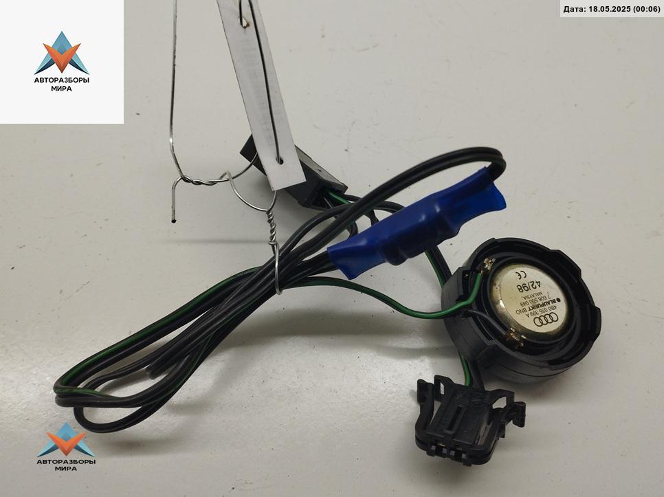 динамик высокочастотный (пищалка) Audi A6 4B/C5 1998, 2.4 л., бензин, АКПП, синий, седан, 4B0035399A - фото №1