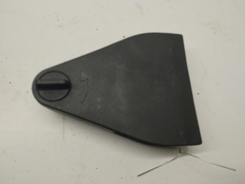 кронштейн (крепление) Audi A6 C5 1998, 2.4 л., бензин, АКПП, синий, седан, 3B5860285B