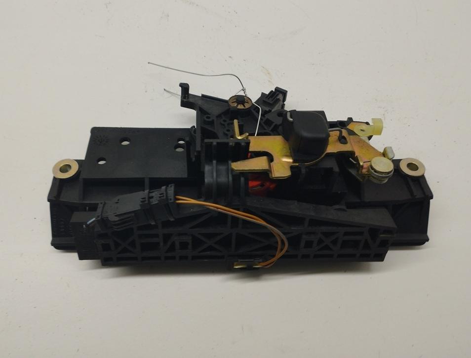 ручка крышки багажника Audi A6 C5 1998, синий, седан, 4B0827565H