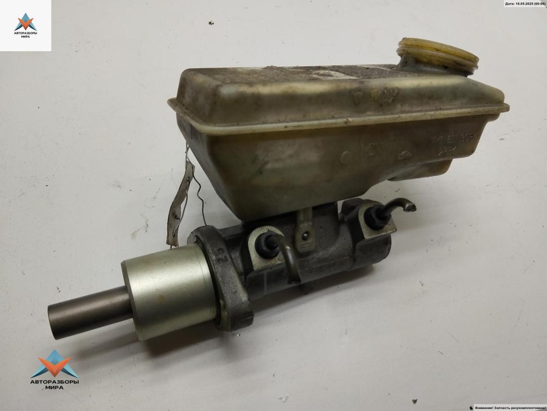 цилиндр тормозной главный Ford Galaxy 1 поколение 1998, 2.0 л., бензин, МКПП, красный, минивэн, 7M1611303 - фото №1