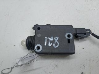активатор замка багажника Opel Vectra B 1998, 1.8 л., бензин, МКПП, зелёный, седан, 90460062