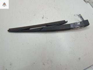 Щеткодержатель (поводок стеклоочистителя) задний Opel Astra H/Family [рестайлинг] 2005, 1.6 л., бензин, МКПП, чёрный, универсал, 13105983