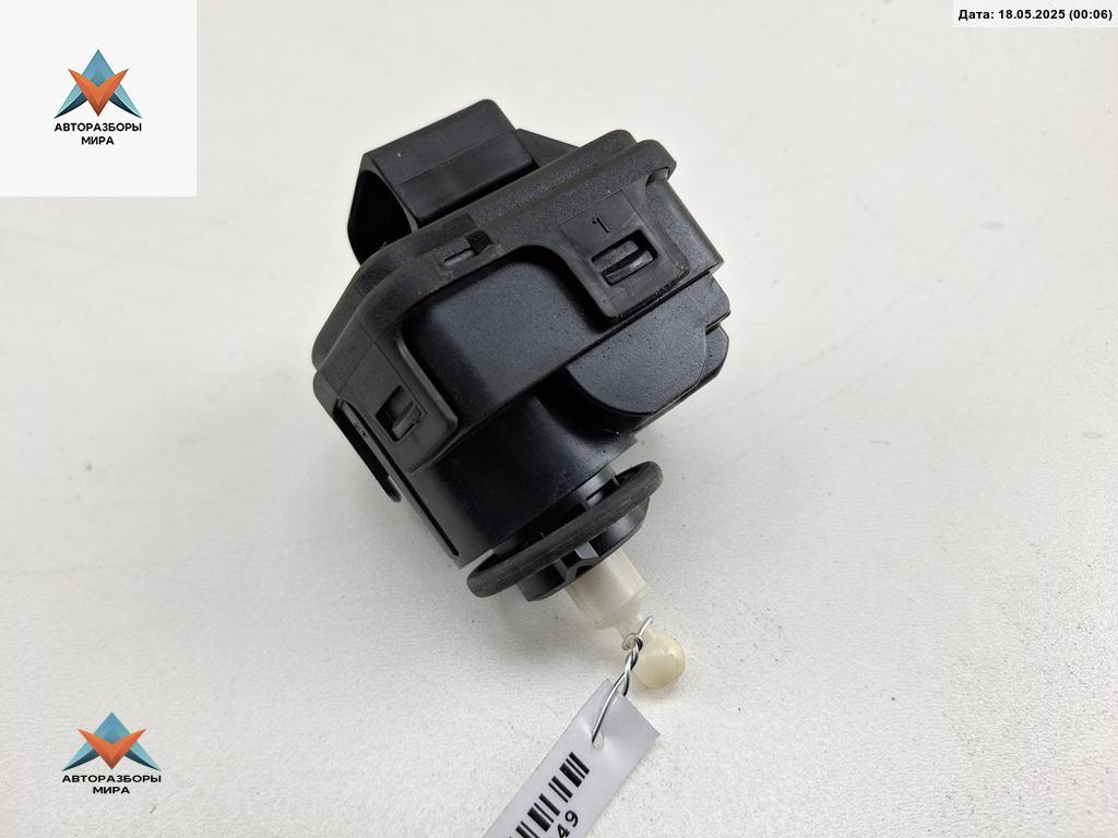 корректор фар Audi A6 4B/C5 1997, 1.8 л., Ti, бензин, МКПП, чёрный, седан, 8L0941295 - фото №1