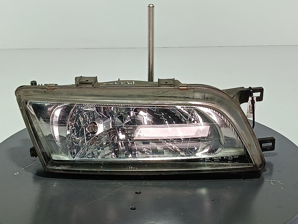 фара правая Nissan Almera N15 1997, цвет, E139262 - фото №1